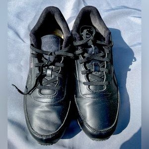 Reebok Women's Classic Harman Run Sneaker BLACK - 8.5